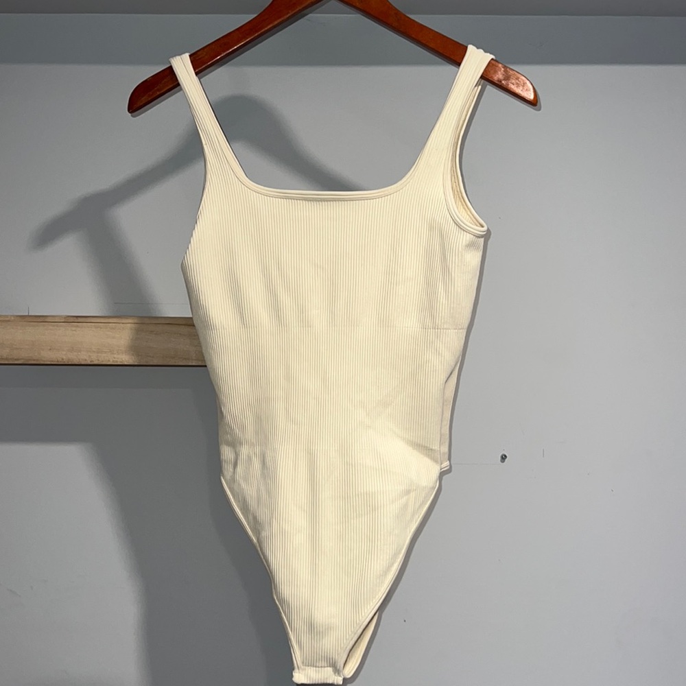 Cream square neck‎ bodysuit